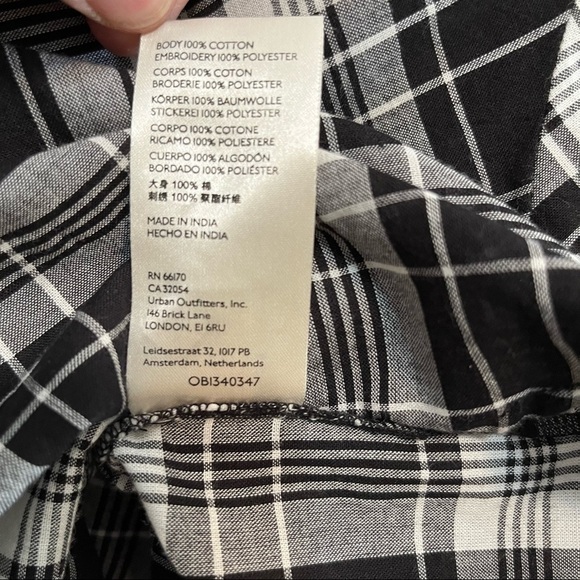 Pilcro Embroidered Black Plaid Top Small - Picture 6 of 7